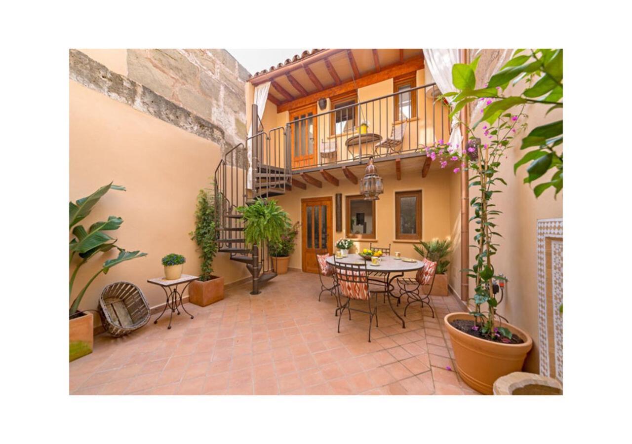 リュックマヨール Boutique Hostal "Born53" Im Stadtkern Von Llucmajor, Mallorcaアパートホテル エクステリア 写真