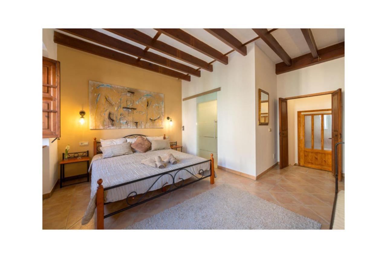 リュックマヨール Boutique Hostal "Born53" Im Stadtkern Von Llucmajor, Mallorcaアパートホテル エクステリア 写真